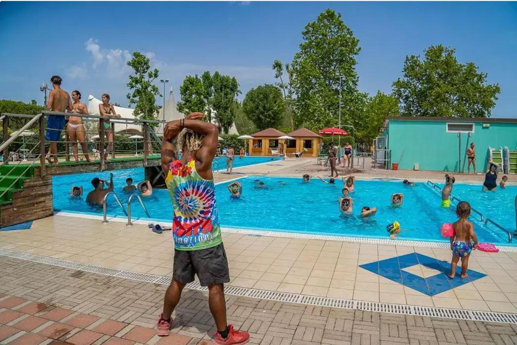 Vacanceselect Mobil Homes - Camping Pineta Sul Mare Camping Village Cesenatico Zewnętrze zdjęcie